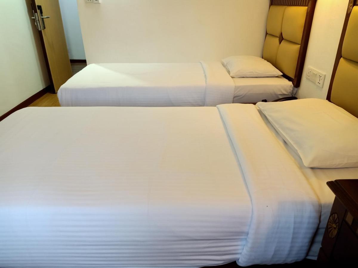 Super Oyo 90464 Borneo Suites Hotel Kota Kinabalu Eksteriør billede