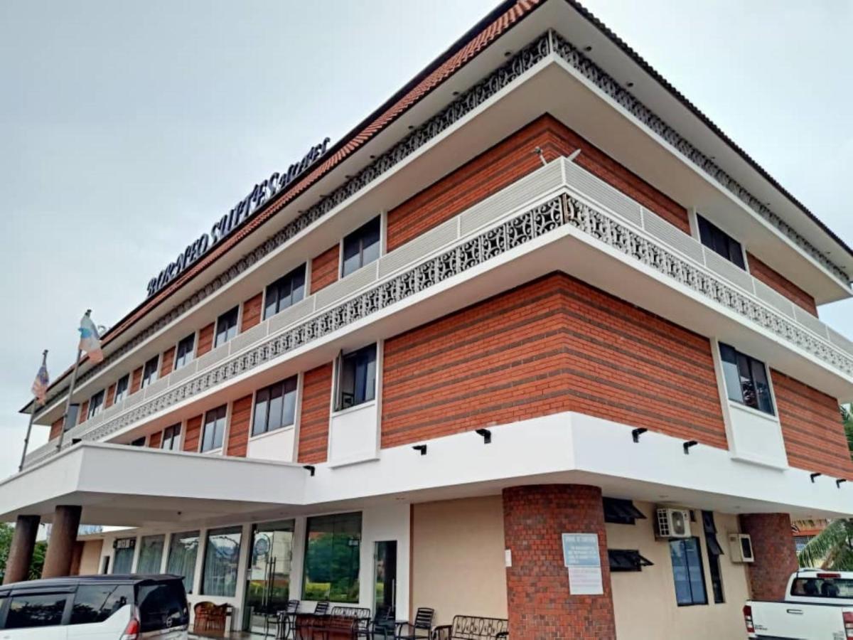 Super Oyo 90464 Borneo Suites Hotel Kota Kinabalu Eksteriør billede