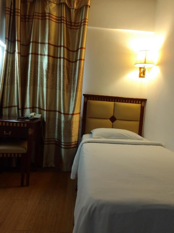 Super Oyo 90464 Borneo Suites Hotel Kota Kinabalu Eksteriør billede